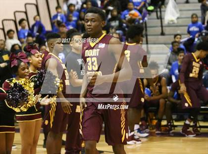 Thumbnail 3 in St. Anthony vs Mt. Vernon (SNY Invitational) photogallery.