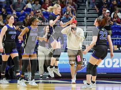 Thumbnail 3 in Broaddus vs. Eula (UIL 1A Basketball Division I Final) photogallery.