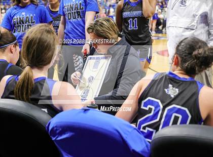 Thumbnail 3 in Broaddus vs. Eula (UIL 1A Basketball Division I Final) photogallery.
