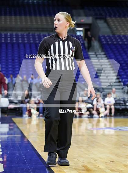 Thumbnail 3 in Broaddus vs. Eula (UIL 1A Basketball Division I Final) photogallery.