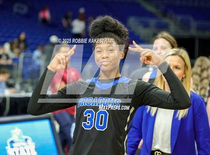 Thumbnail 2 in Broaddus vs. Eula (UIL 1A Basketball Division I Final) photogallery.