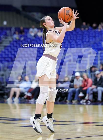 Thumbnail 1 in Broaddus vs. Eula (UIL 1A Basketball Division I Final) photogallery.