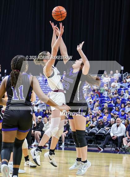 Thumbnail 2 in Broaddus vs. Eula (UIL 1A Basketball Division I Final) photogallery.