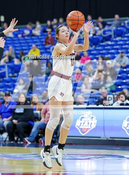 Thumbnail 1 in Broaddus vs. Eula (UIL 1A Basketball Division I Final) photogallery.