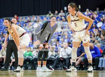 Thumbnail 2 in Broaddus vs. Eula (UIL 1A Basketball Division I Final) photogallery.