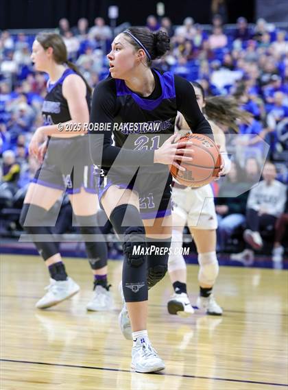Thumbnail 1 in Broaddus vs. Eula (UIL 1A Basketball Division I Final) photogallery.