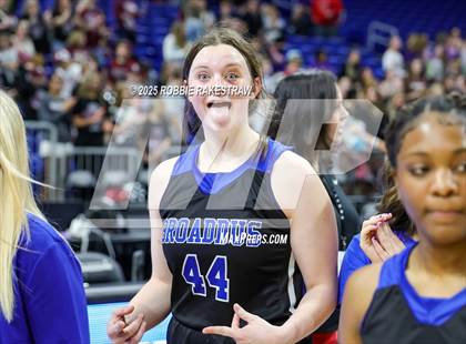 Thumbnail 3 in Broaddus vs. Eula (UIL 1A Basketball Division I Final) photogallery.
