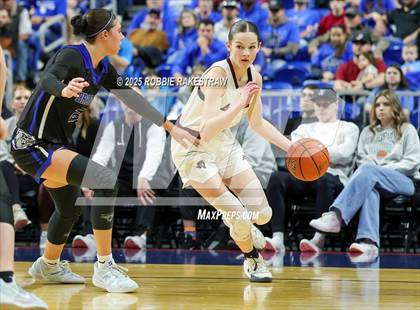 Thumbnail 3 in Broaddus vs. Eula (UIL 1A Basketball Division I Final) photogallery.