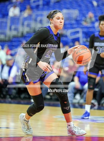 Thumbnail 1 in Broaddus vs. Eula (UIL 1A Basketball Division I Final) photogallery.