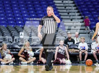 Thumbnail 3 in Broaddus vs. Eula (UIL 1A Basketball Division I Final) photogallery.