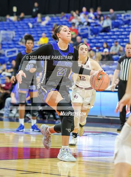 Thumbnail 2 in Broaddus vs. Eula (UIL 1A Basketball Division I Final) photogallery.