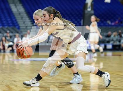 Thumbnail 2 in Broaddus vs. Eula (UIL 1A Basketball Division I Final) photogallery.