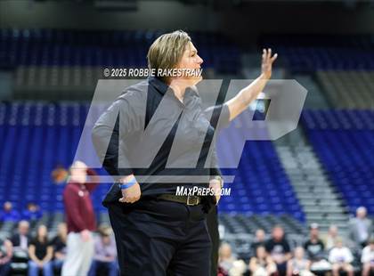 Thumbnail 1 in Broaddus vs. Eula (UIL 1A Basketball Division I Final) photogallery.