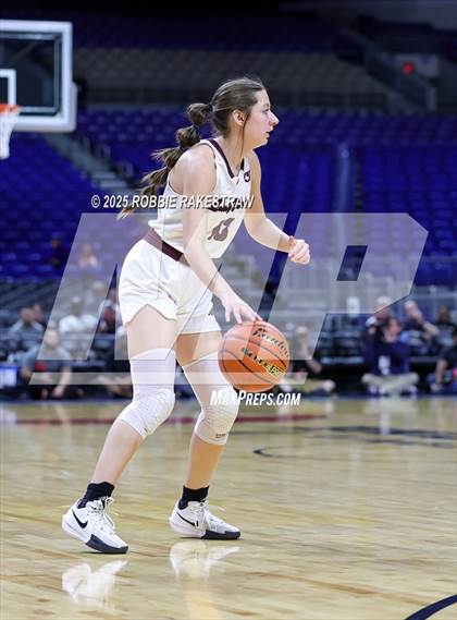 Thumbnail 2 in Broaddus vs. Eula (UIL 1A Basketball Division I Final) photogallery.