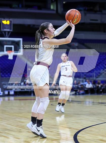 Thumbnail 2 in Broaddus vs. Eula (UIL 1A Basketball Division I Final) photogallery.