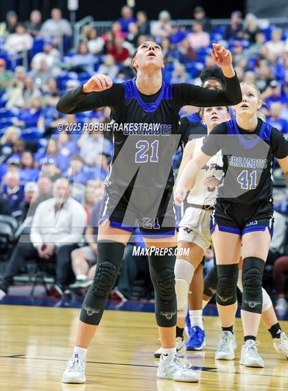 Thumbnail 3 in Broaddus vs. Eula (UIL 1A Basketball Division I Final) photogallery.