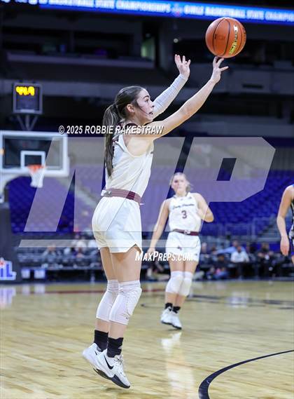 Thumbnail 3 in Broaddus vs. Eula (UIL 1A Basketball Division I Final) photogallery.