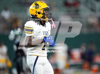 Thumbnail 3 in Lamar @ Arlington photogallery.