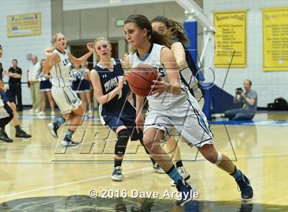 Thumbnail 3 in Layton vs. Copper Hills (UHSAA 5A Semifinal) photogallery.