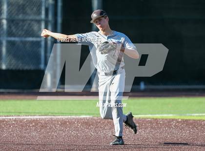 Thumbnail 3 in Harvard-Westlake vs St Francis photogallery.