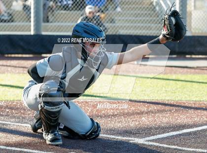 Thumbnail 3 in Harvard-Westlake vs St Francis photogallery.
