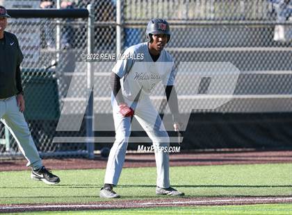 Thumbnail 3 in Harvard-Westlake vs St Francis photogallery.