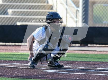 Thumbnail 3 in Harvard-Westlake vs St Francis photogallery.