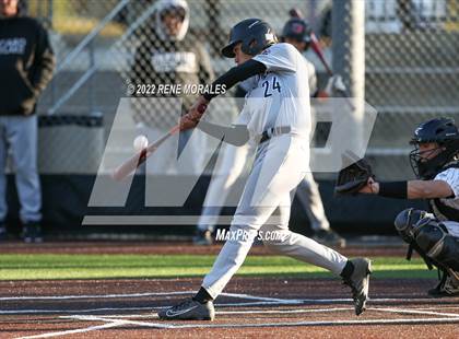 Thumbnail 3 in Harvard-Westlake vs St Francis photogallery.