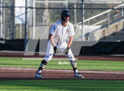Thumbnail 2 in Harvard-Westlake vs St Francis photogallery.