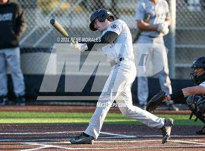 Thumbnail 1 in Harvard-Westlake vs St Francis photogallery.