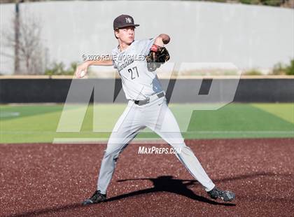 Thumbnail 3 in Harvard-Westlake vs St Francis photogallery.