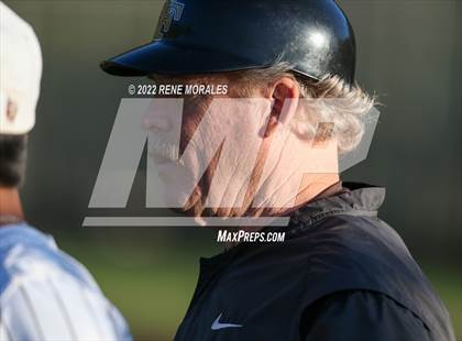Thumbnail 2 in Harvard-Westlake vs St Francis photogallery.