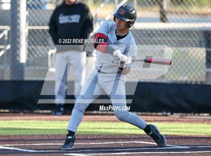 Thumbnail 2 in Harvard-Westlake vs St Francis photogallery.