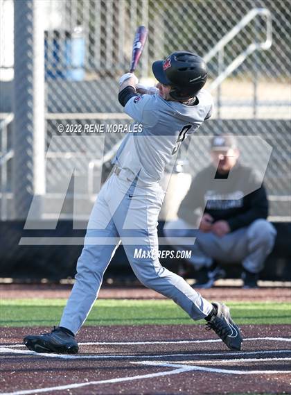 Thumbnail 3 in Harvard-Westlake vs St Francis photogallery.