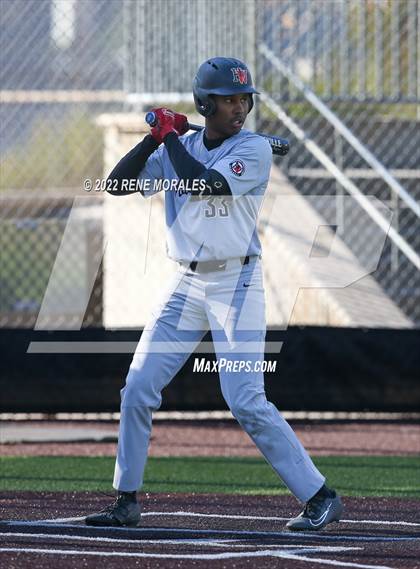 Thumbnail 1 in Harvard-Westlake vs St Francis photogallery.