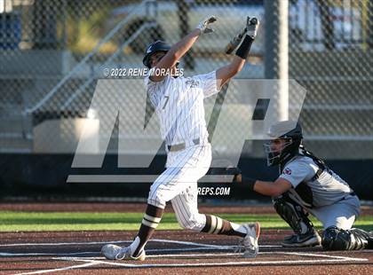 Thumbnail 2 in Harvard-Westlake vs St Francis photogallery.