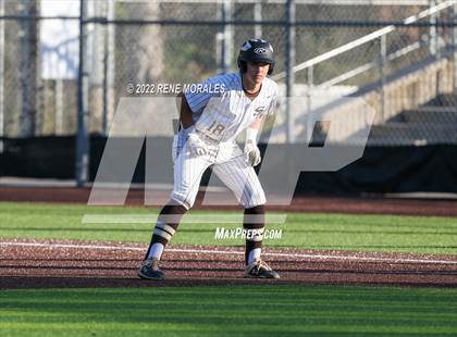 Thumbnail 2 in Harvard-Westlake vs St Francis photogallery.