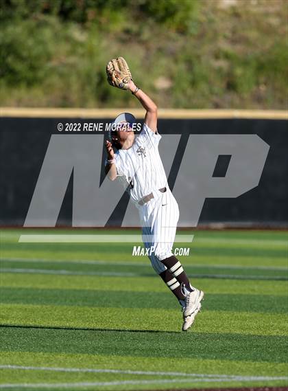 Thumbnail 2 in Harvard-Westlake vs St Francis photogallery.