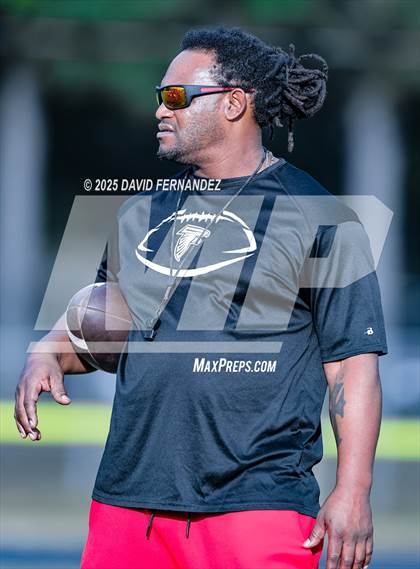 Thumbnail 2 in JV: Seventy-First @ Hoke County photogallery.