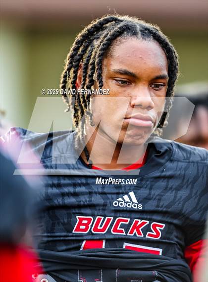 Thumbnail 1 in JV: Seventy-First @ Hoke County photogallery.