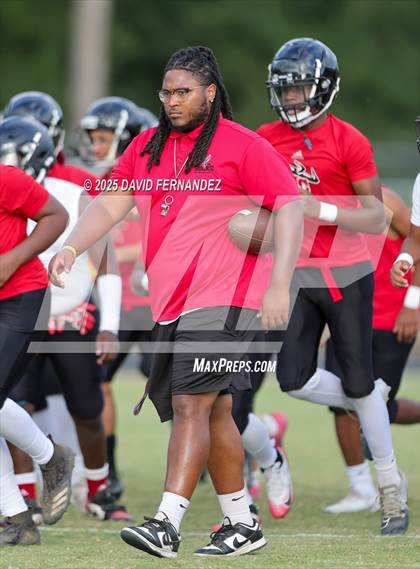 Thumbnail 2 in JV: Seventy-First @ Hoke County photogallery.