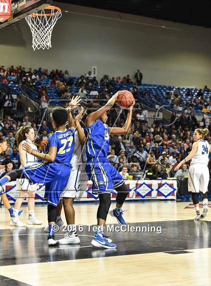 Thumbnail 1 in Conway vs. North Little Rock (AAA 7A Final) photogallery.