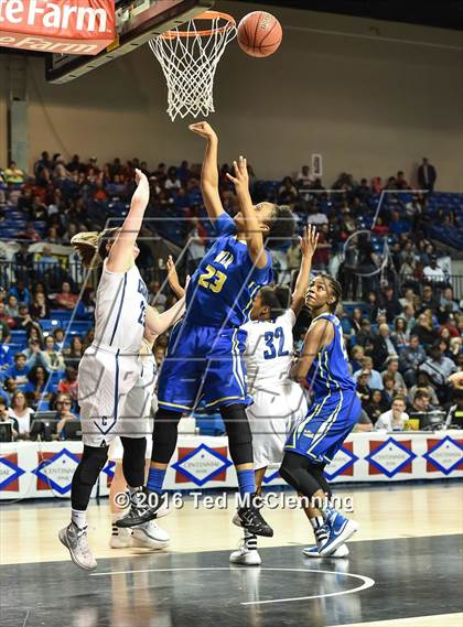 Thumbnail 1 in Conway vs. North Little Rock (AAA 7A Final) photogallery.