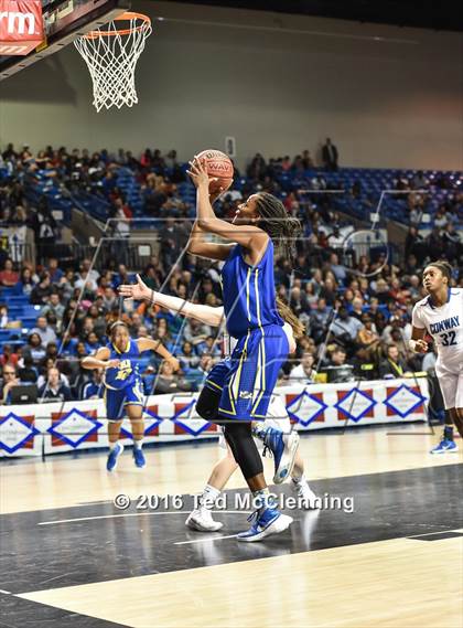 Thumbnail 2 in Conway vs. North Little Rock (AAA 7A Final) photogallery.