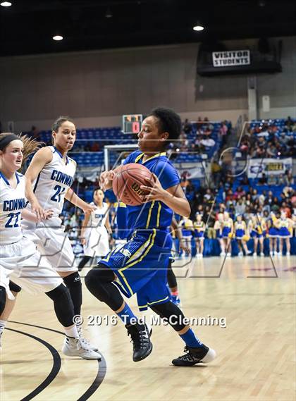 Thumbnail 2 in Conway vs. North Little Rock (AAA 7A Final) photogallery.