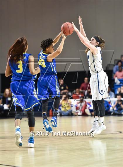 Thumbnail 1 in Conway vs. North Little Rock (AAA 7A Final) photogallery.