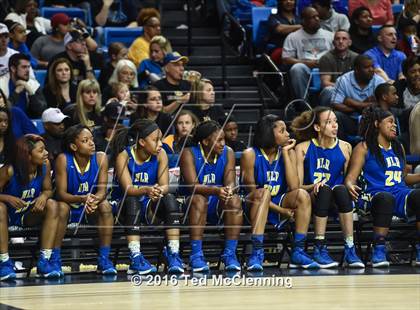 Thumbnail 2 in Conway vs. North Little Rock (AAA 7A Final) photogallery.