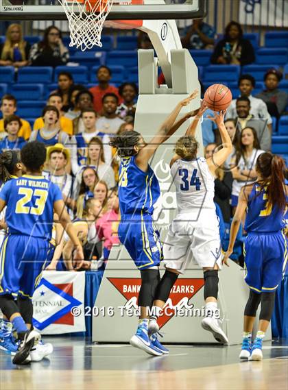 Thumbnail 3 in Conway vs. North Little Rock (AAA 7A Final) photogallery.