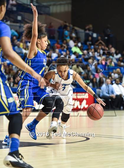 Thumbnail 3 in Conway vs. North Little Rock (AAA 7A Final) photogallery.
