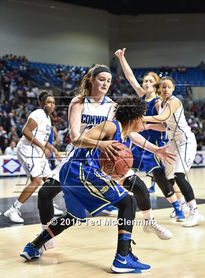 Thumbnail 3 in Conway vs. North Little Rock (AAA 7A Final) photogallery.
